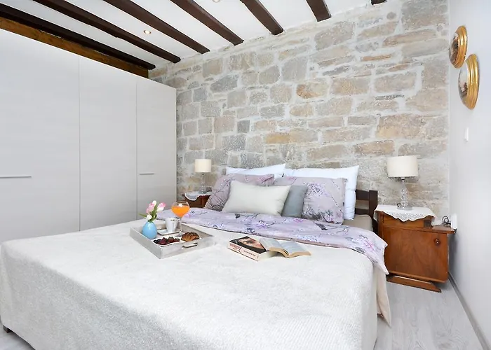 Rustica & Moderna Apartament