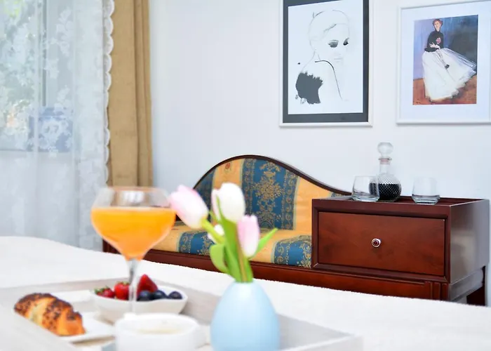 Apartament Rustica & Moderna *