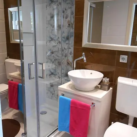 Apartment Studio Rustica & Moderna