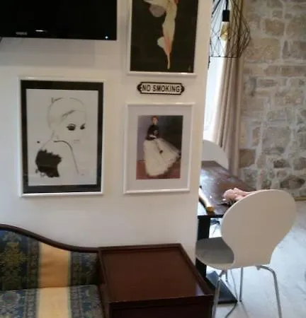 Studio Rustica & Moderna *