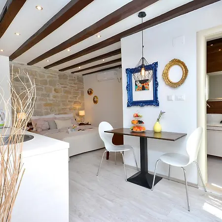 Studio Rustica & Moderna