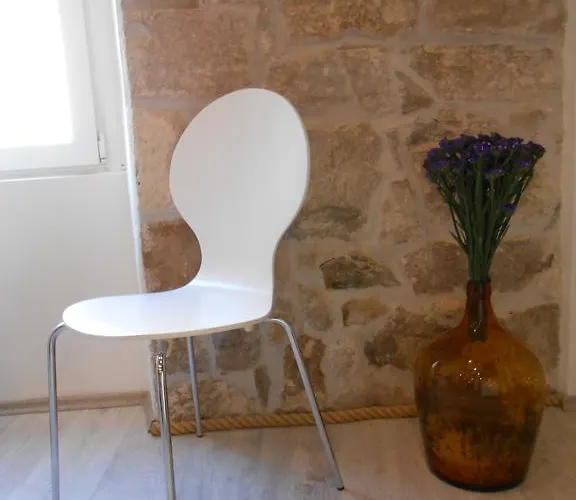 Rustica & Moderna سبليت